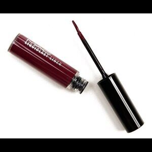 MAC COSMETICS Liquidlast 24 Hour Waterproof Eye Liner ~ KEEP IT CURRANT ~